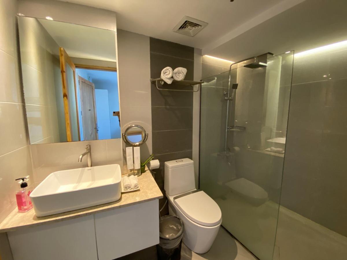 Tely'S Bed & Breakfast Iloilo Powered By Cocotel エクステリア 写真