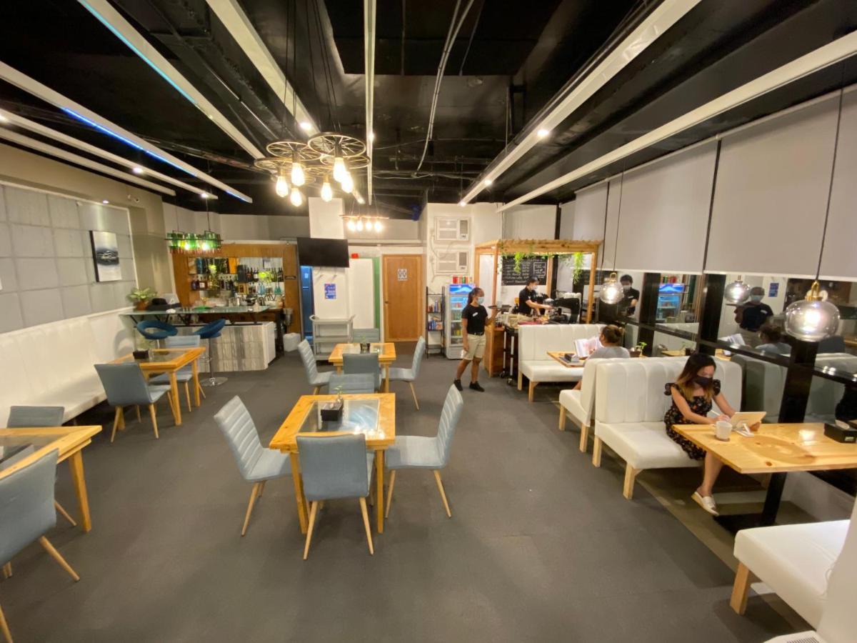 Tely'S Bed & Breakfast Iloilo Powered By Cocotel エクステリア 写真