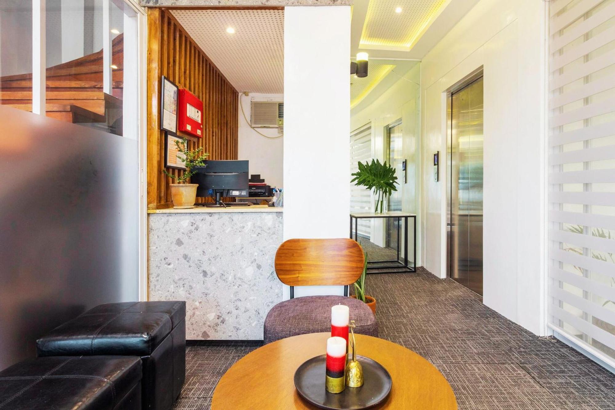 Tely'S Bed & Breakfast Iloilo Powered By Cocotel エクステリア 写真