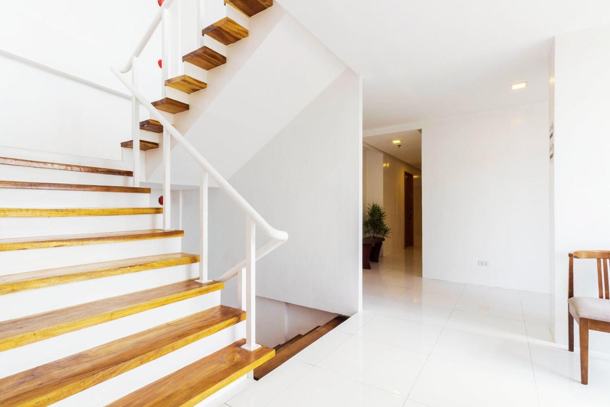 Tely'S Bed & Breakfast Iloilo Powered By Cocotel エクステリア 写真