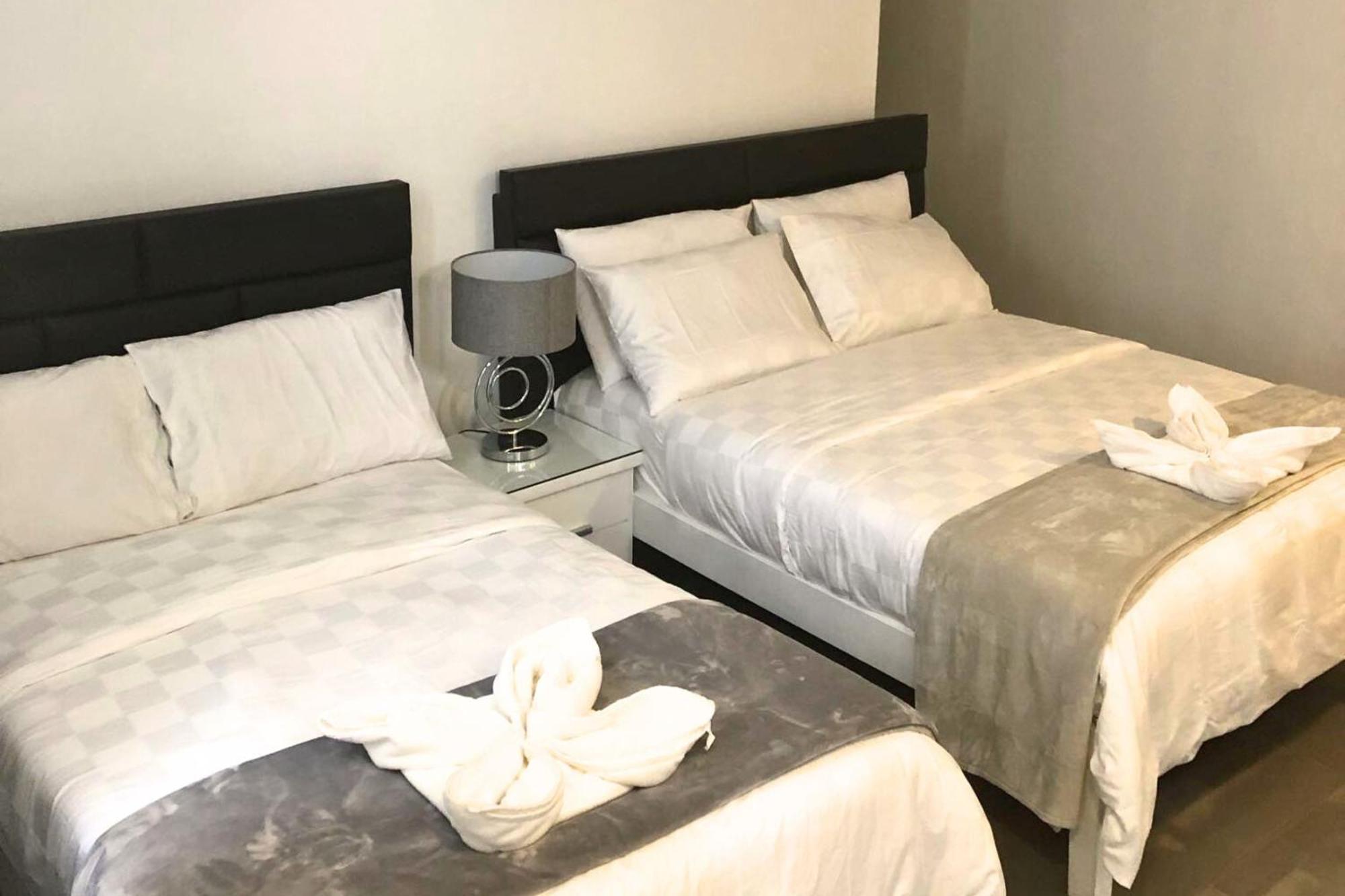 Tely'S Bed & Breakfast Iloilo Powered By Cocotel エクステリア 写真