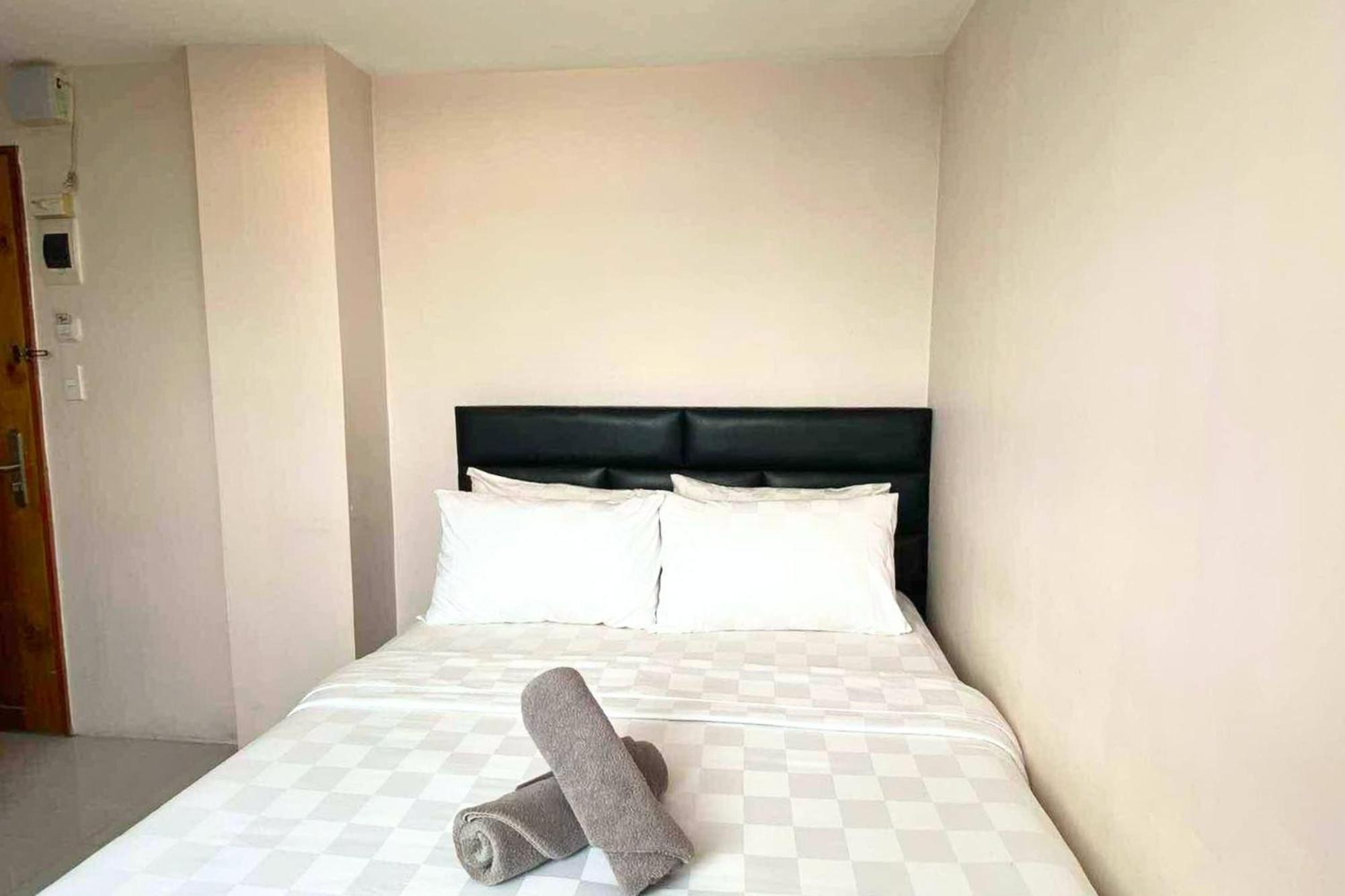 Tely'S Bed & Breakfast Iloilo Powered By Cocotel エクステリア 写真