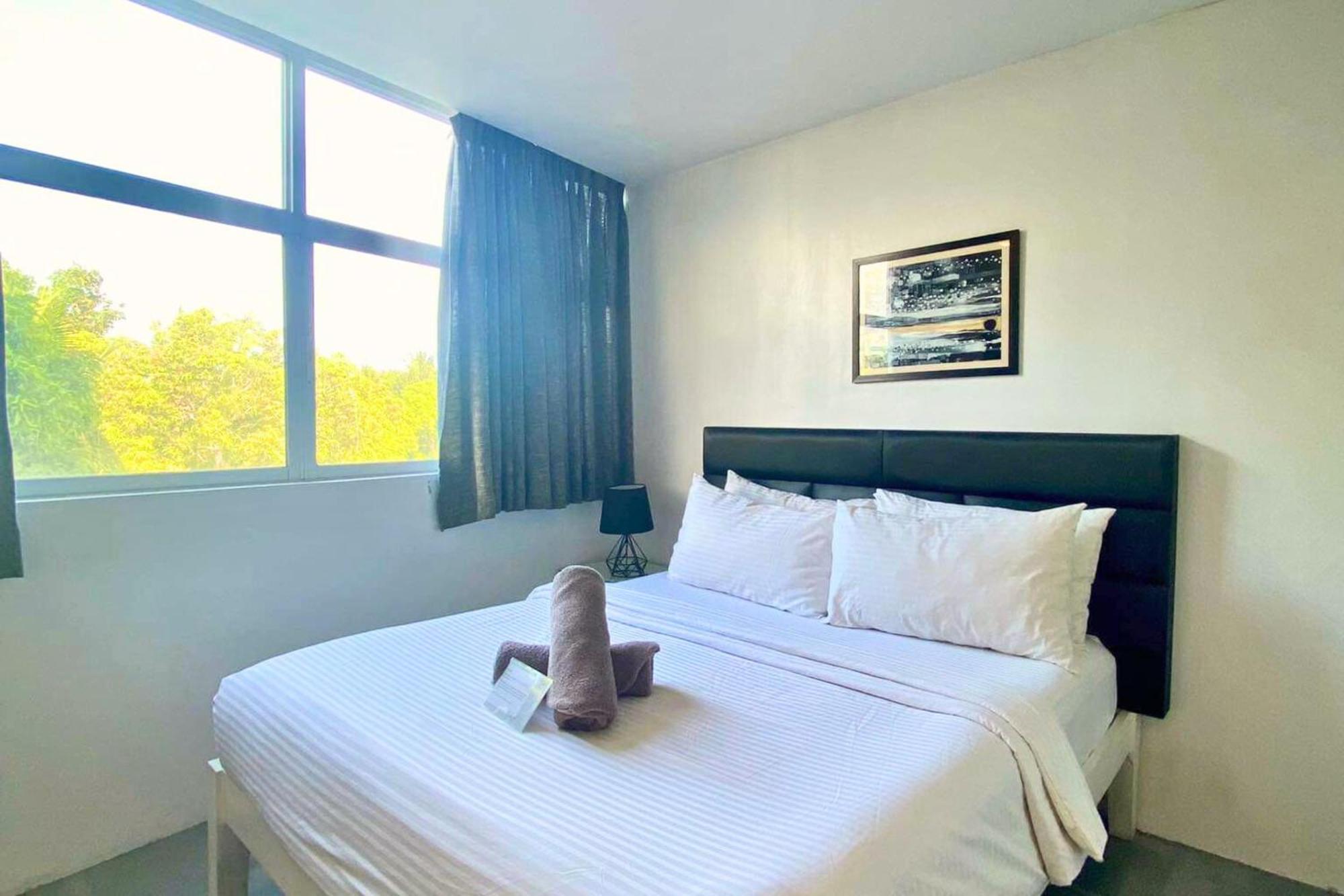 Tely'S Bed & Breakfast Iloilo Powered By Cocotel エクステリア 写真